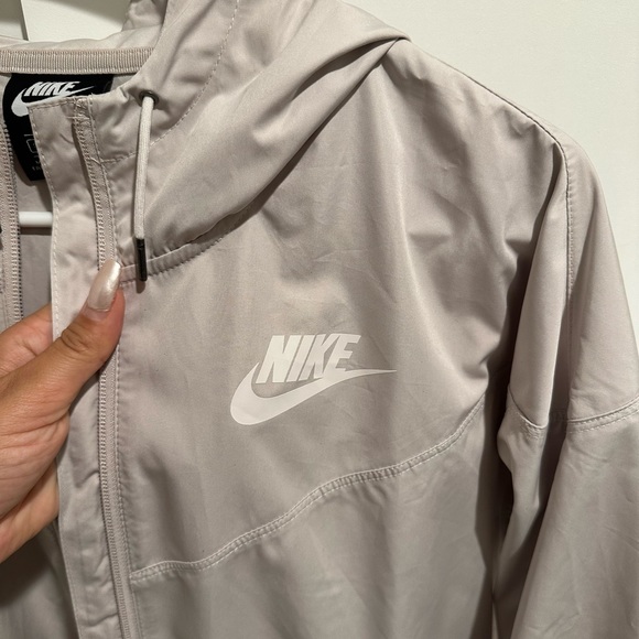 Nike Shield Windrunner Longline Jacket Desert Sand Small - Picture 4 of 7